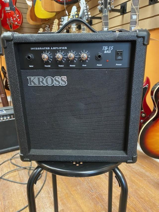 Kross 15 Watt Bass Amp
